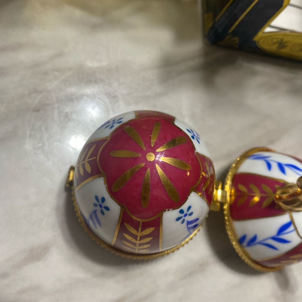 Collectible Porcelain Hand-Painted Egg - Picture 5 of 15